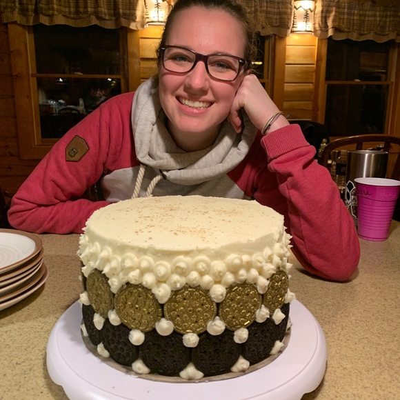 Meet your Posher, Maggie - Picture 2 of 7